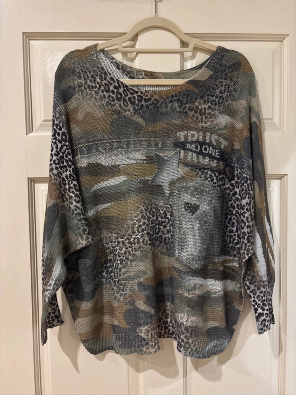 Relaxed Camo Leopard Print Knit Top - Gray Brown Mix